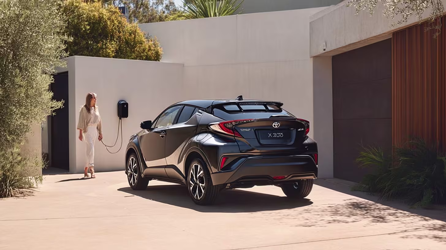 TOYOTA C-HR GXL Hybrid