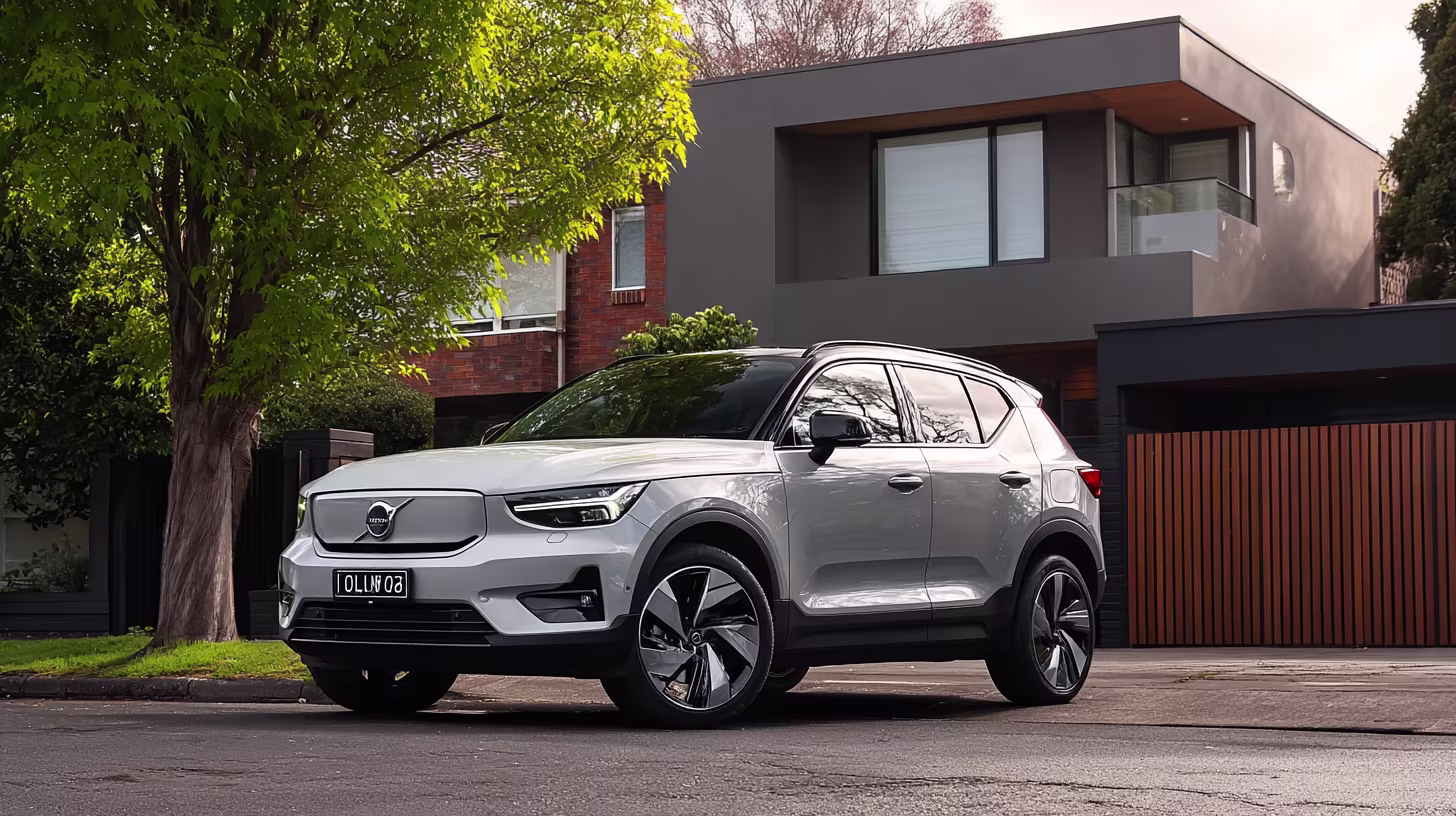 VOLVO EX40 Twin Motor Black Edition